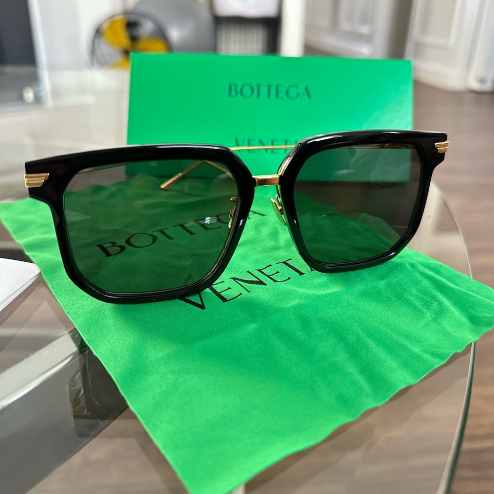 Bottega Veneta Sunglasses